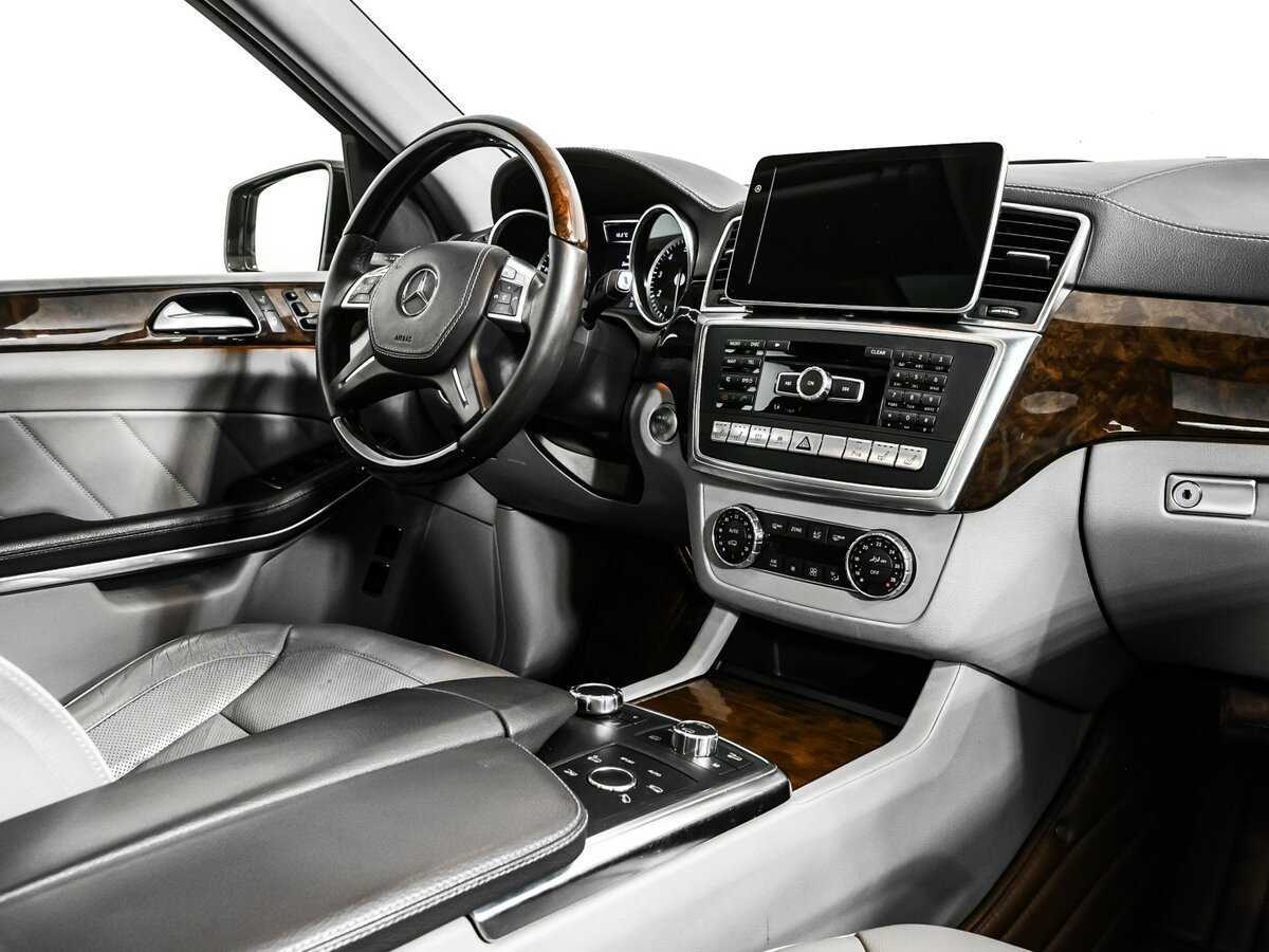 Mercedes-Benz GL-Класс 500, 2012 Фото №9