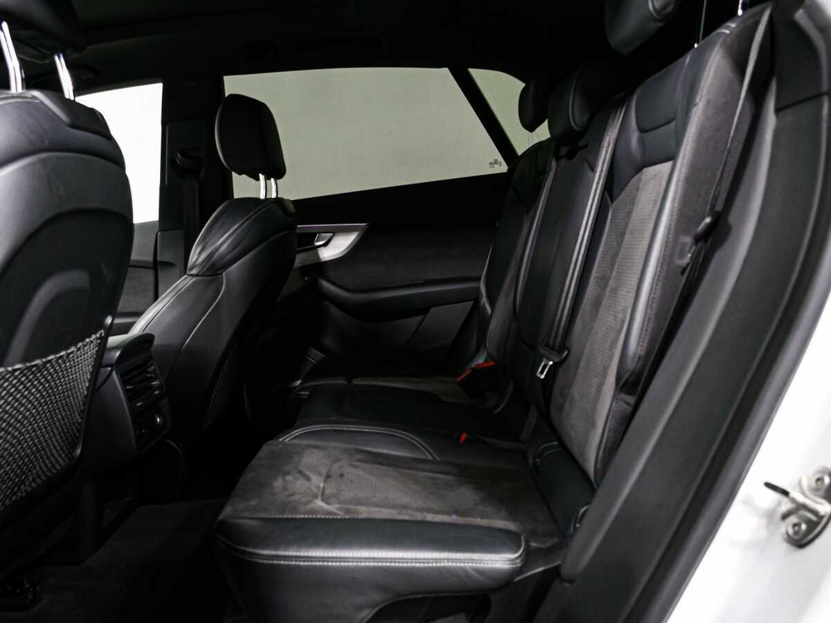 Audi Q8 55 TFSI, 2018 Фото №13