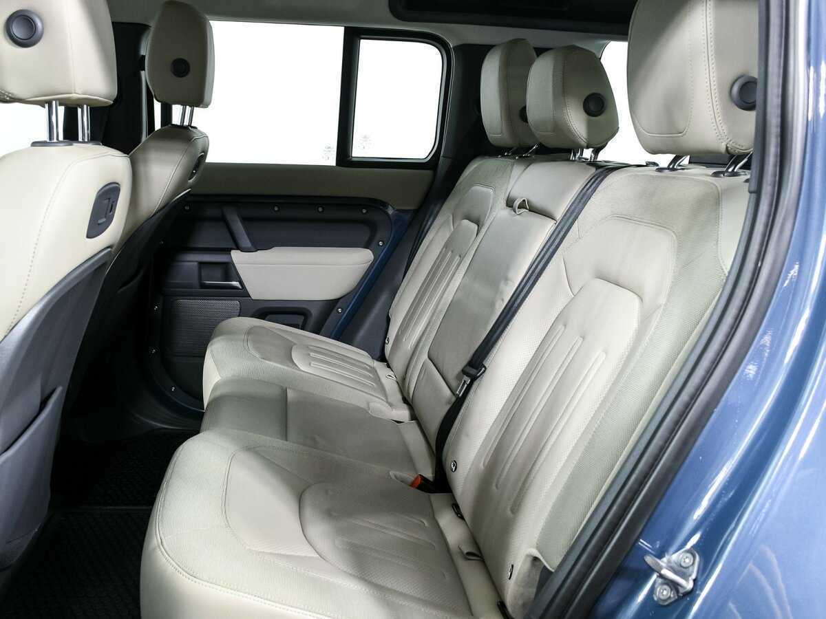 Land Rover Defender 110, 2020 Фото №11