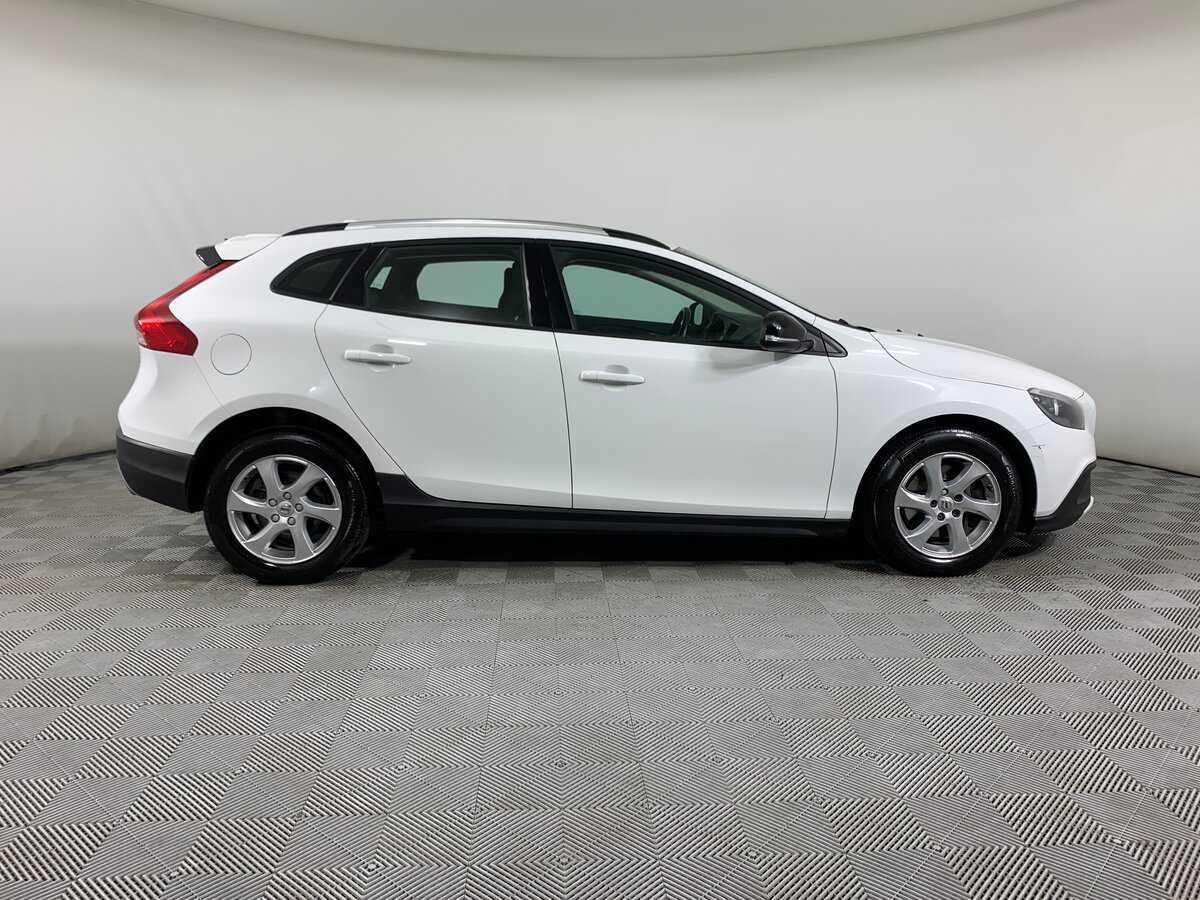 Volvo V40 Cross Country, 2017 - 137 895 км. | Фото №4