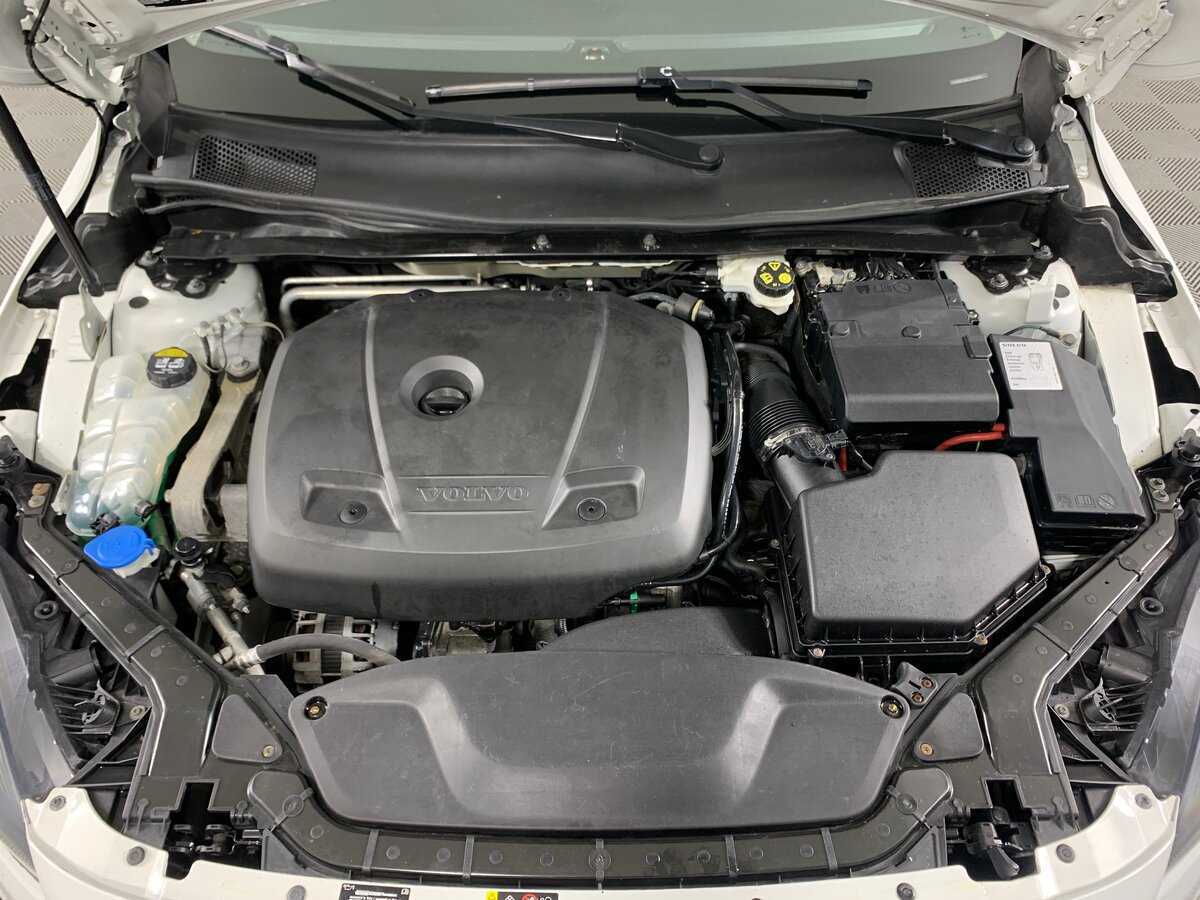 Volvo V40 Cross Country, 2017 Фото №11