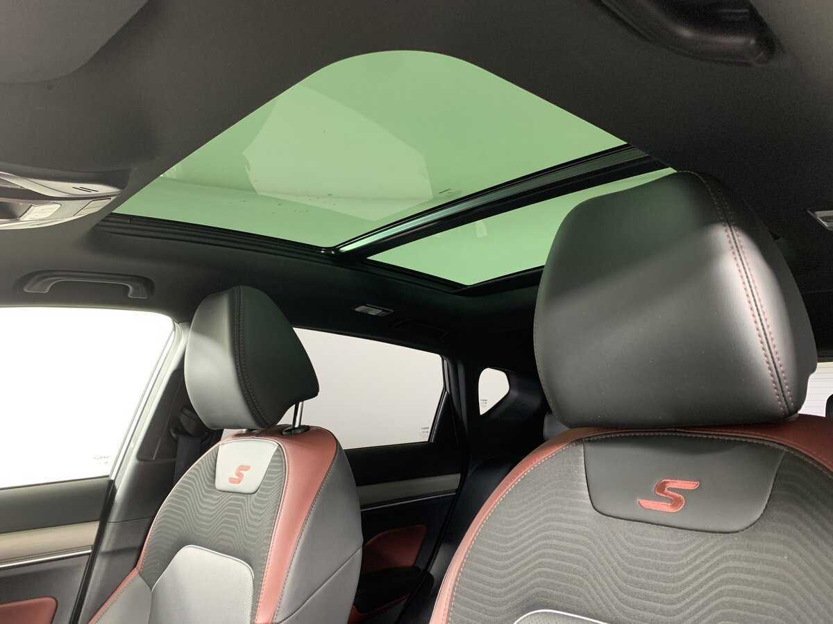 Geely Coolray, 2022 Фото №19