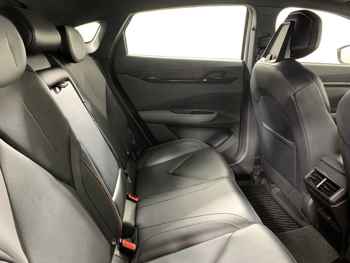 Changan UNI-V, 2023 Фото №18