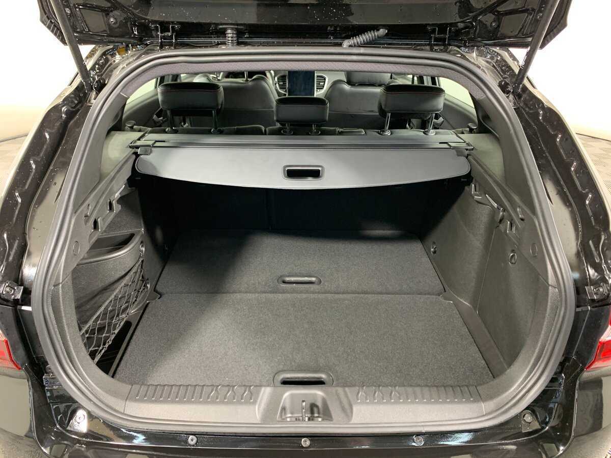 Lada (ВАЗ) Vesta SW Sportline, 2024 Фото №18