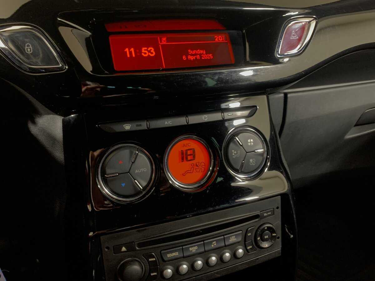 Citroen DS3, 2010 Фото №16