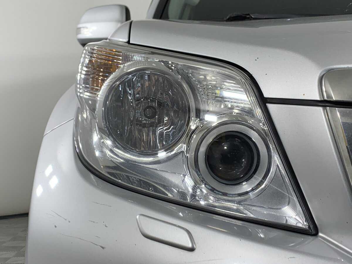 Toyota Land Cruiser Prado, 2011 Фото №10