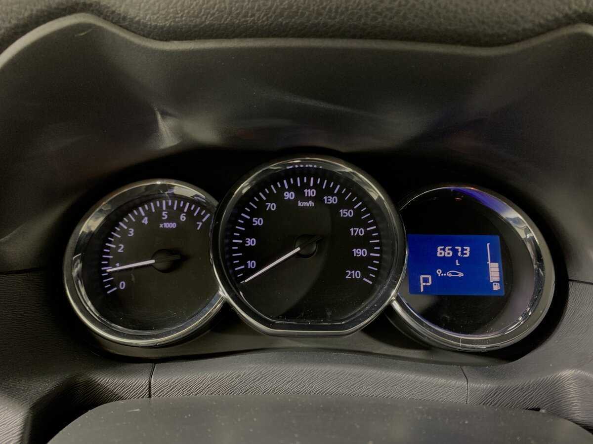 Nissan Terrano, 2017 Фото №15