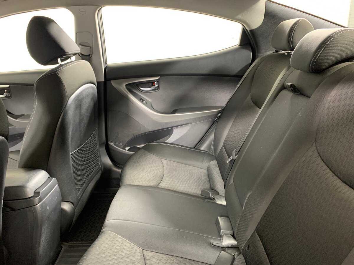 Hyundai Elantra, 2012 Фото №19