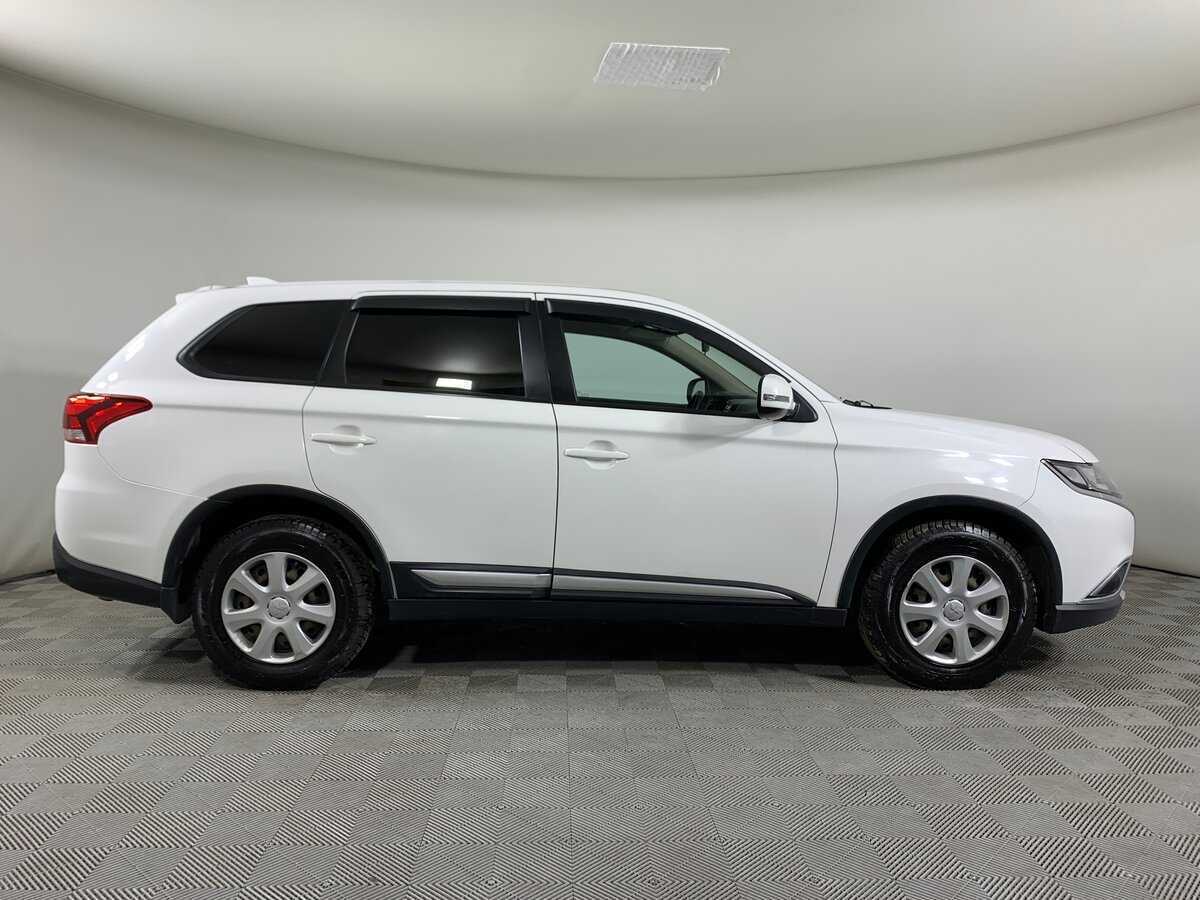 Mitsubishi Outlander, 2017 - 275 602 км. | Фото №4