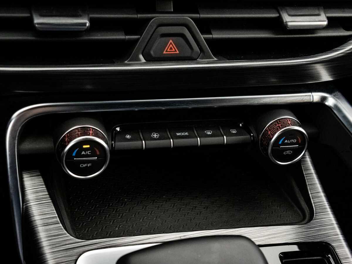 Geely Tugella, 2023 Фото №19