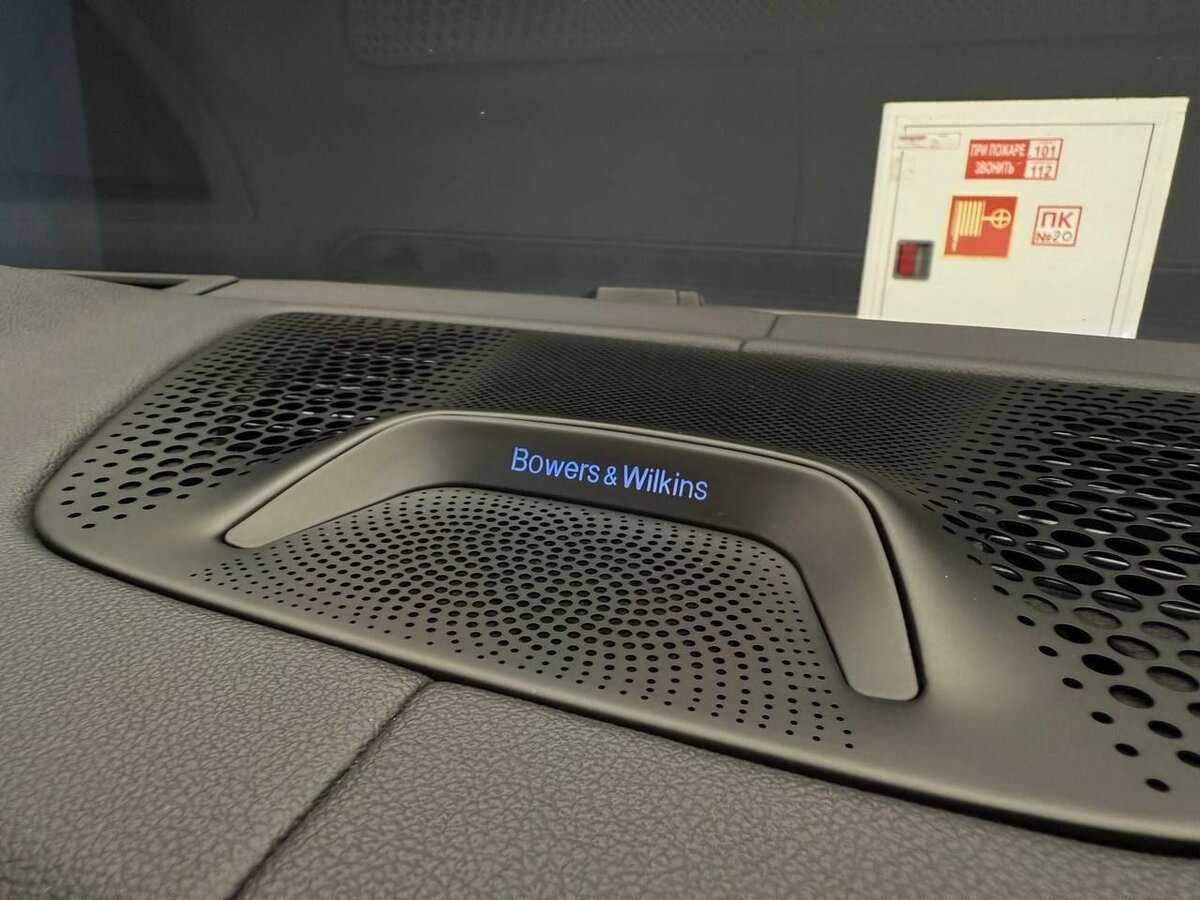 BMW X6 M50i, 2021 Фото №18