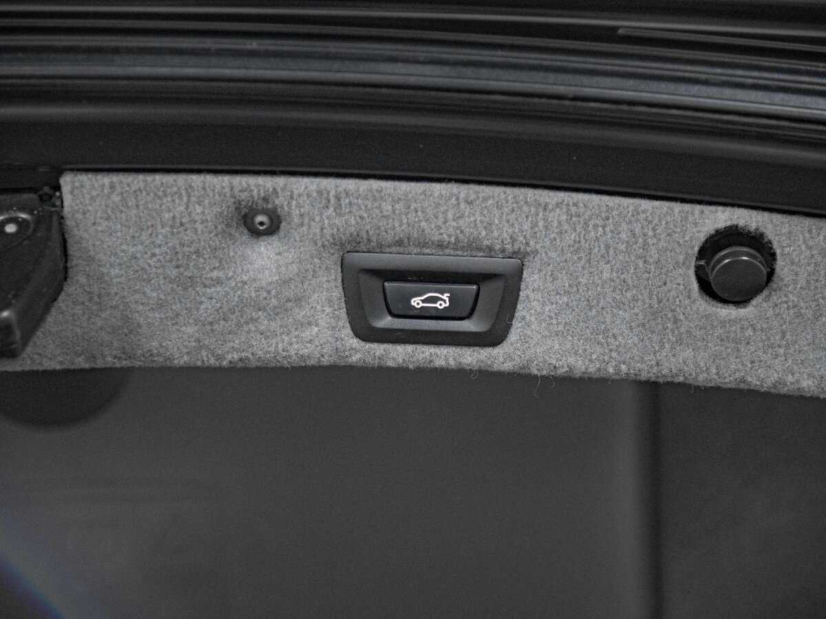 BMW 7 серии 730i, 2011 Фото №21