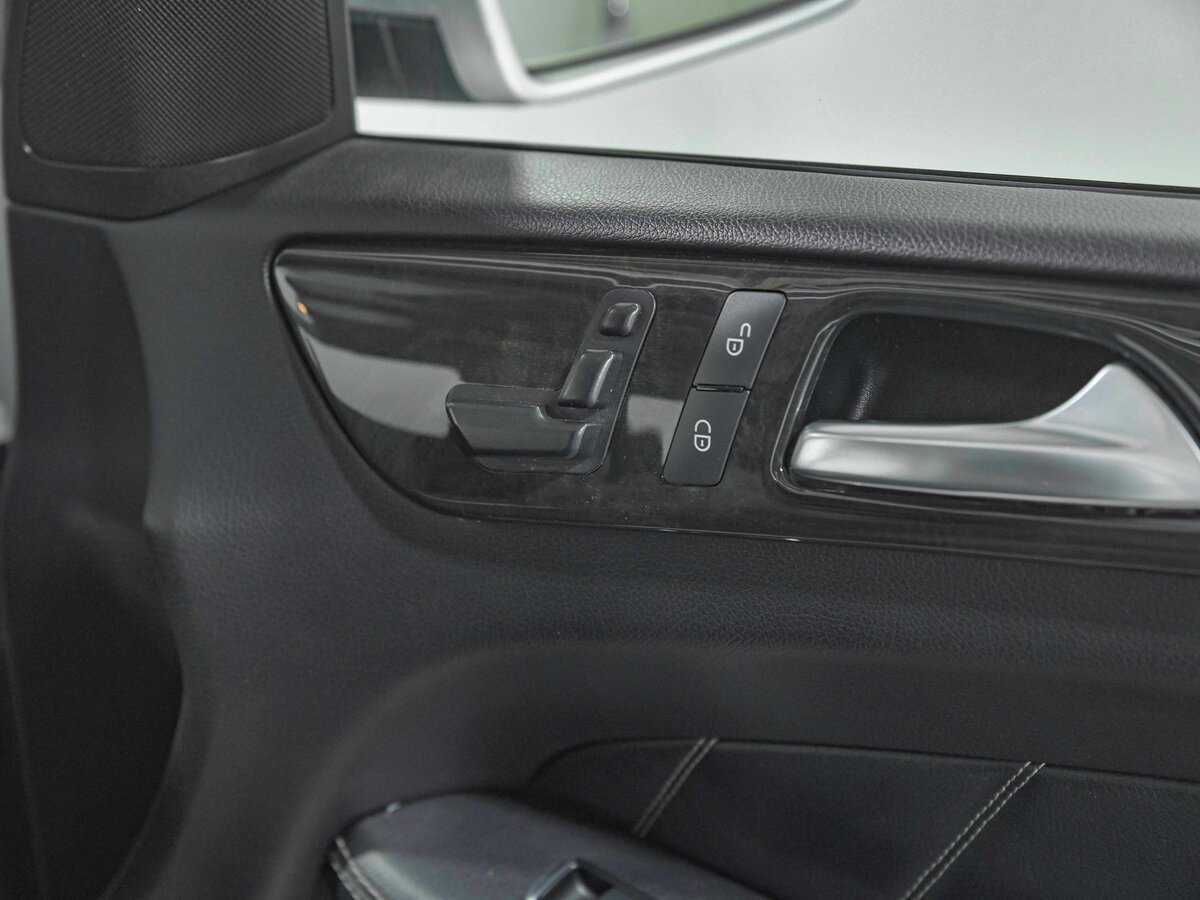 Mercedes-Benz GL-Класс 350 CDI BlueTEC, 2015 Фото №22