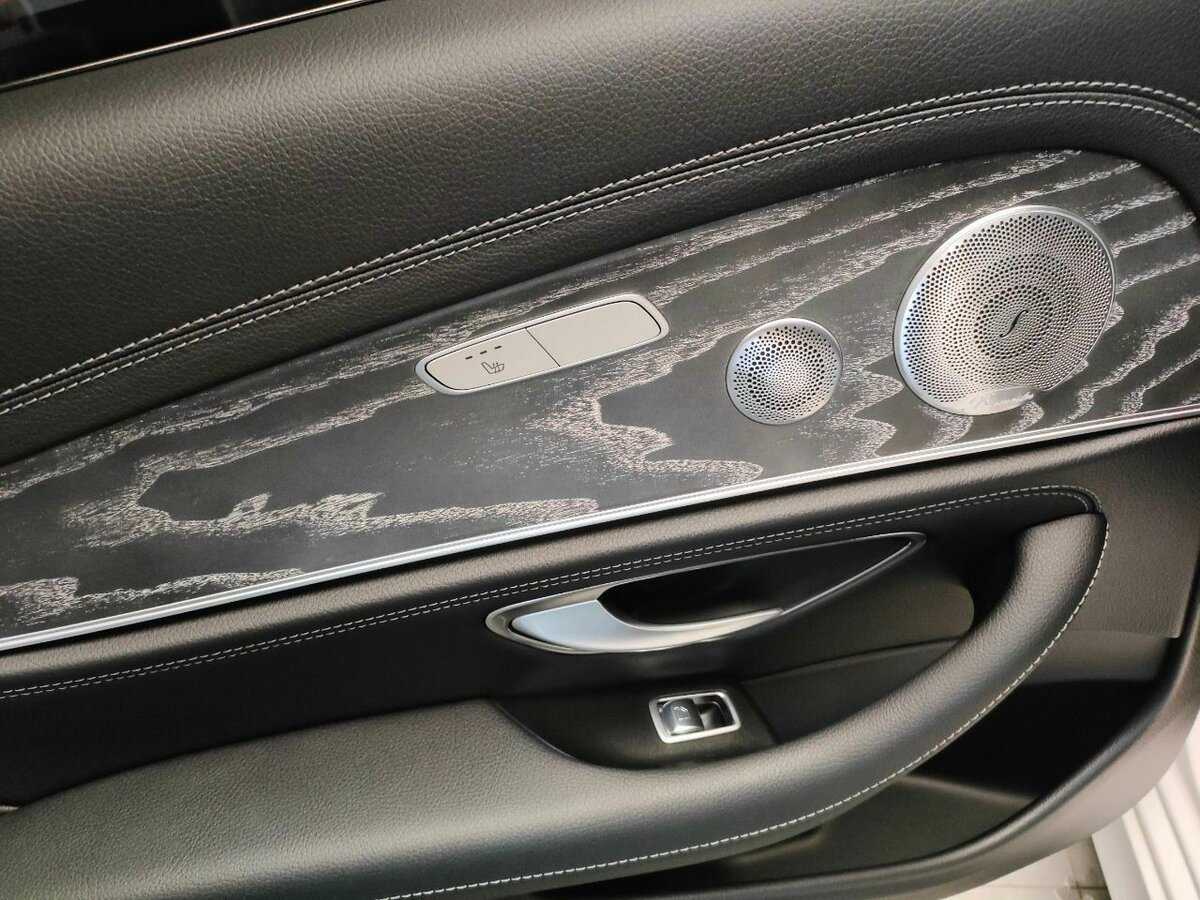 Mercedes-Benz E-Класс 350, 2020 Фото №19
