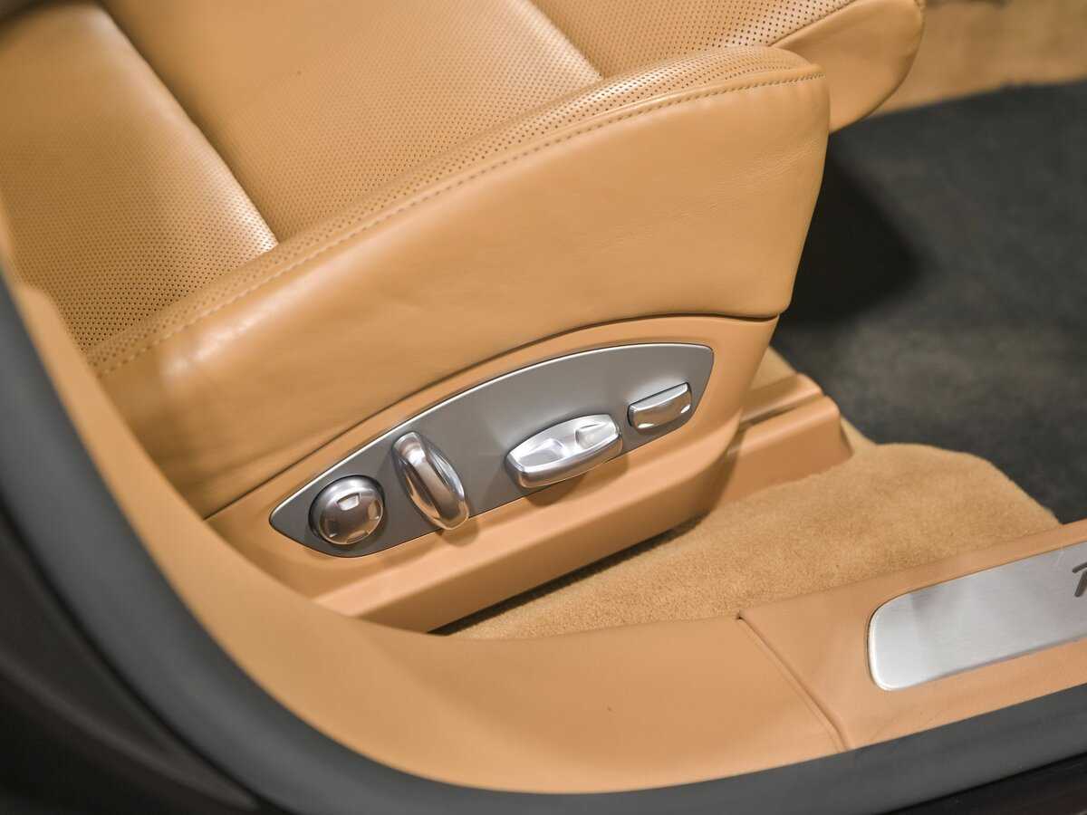 Porsche Panamera 4S Executive, 2014 Фото №20