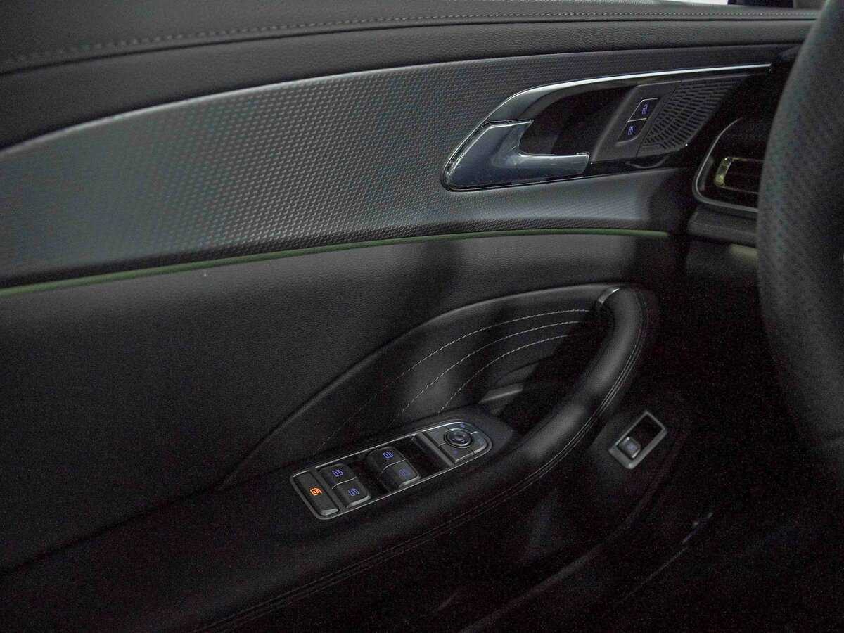 Hongqi H5, 2024 Фото №15