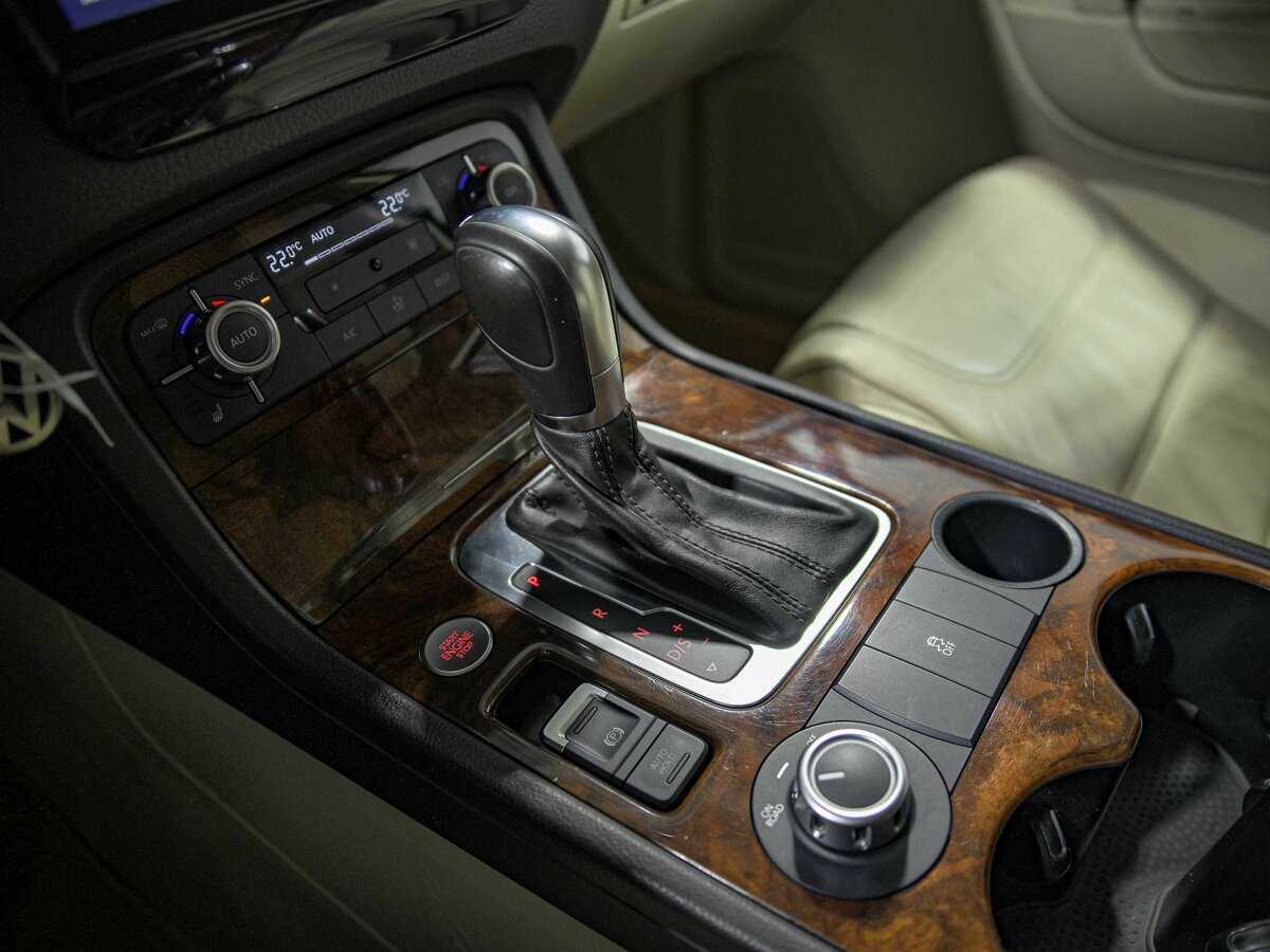 Volkswagen Touareg, 2013 Фото №12