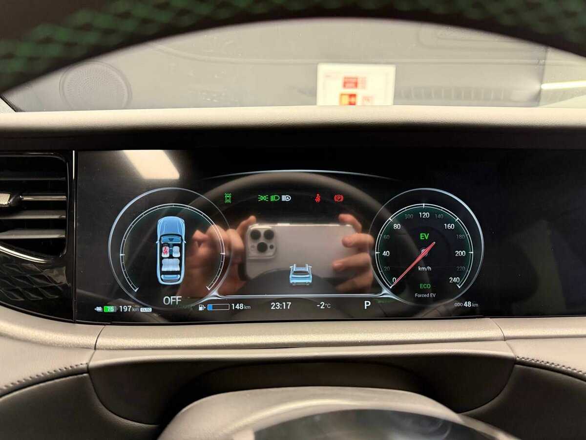 Voyah Free, 2024 Фото №6