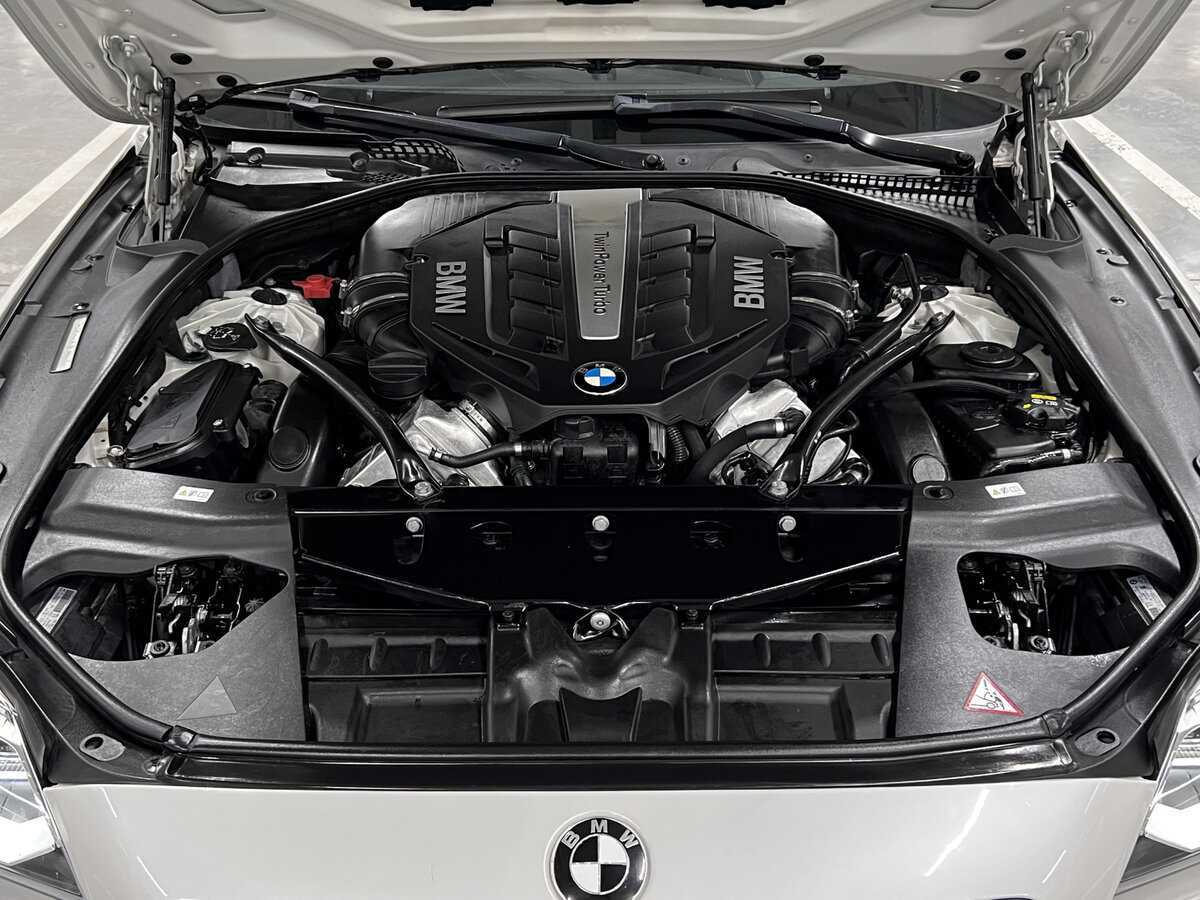 BMW 6 серии 650i xDrive, 2012 Фото №9