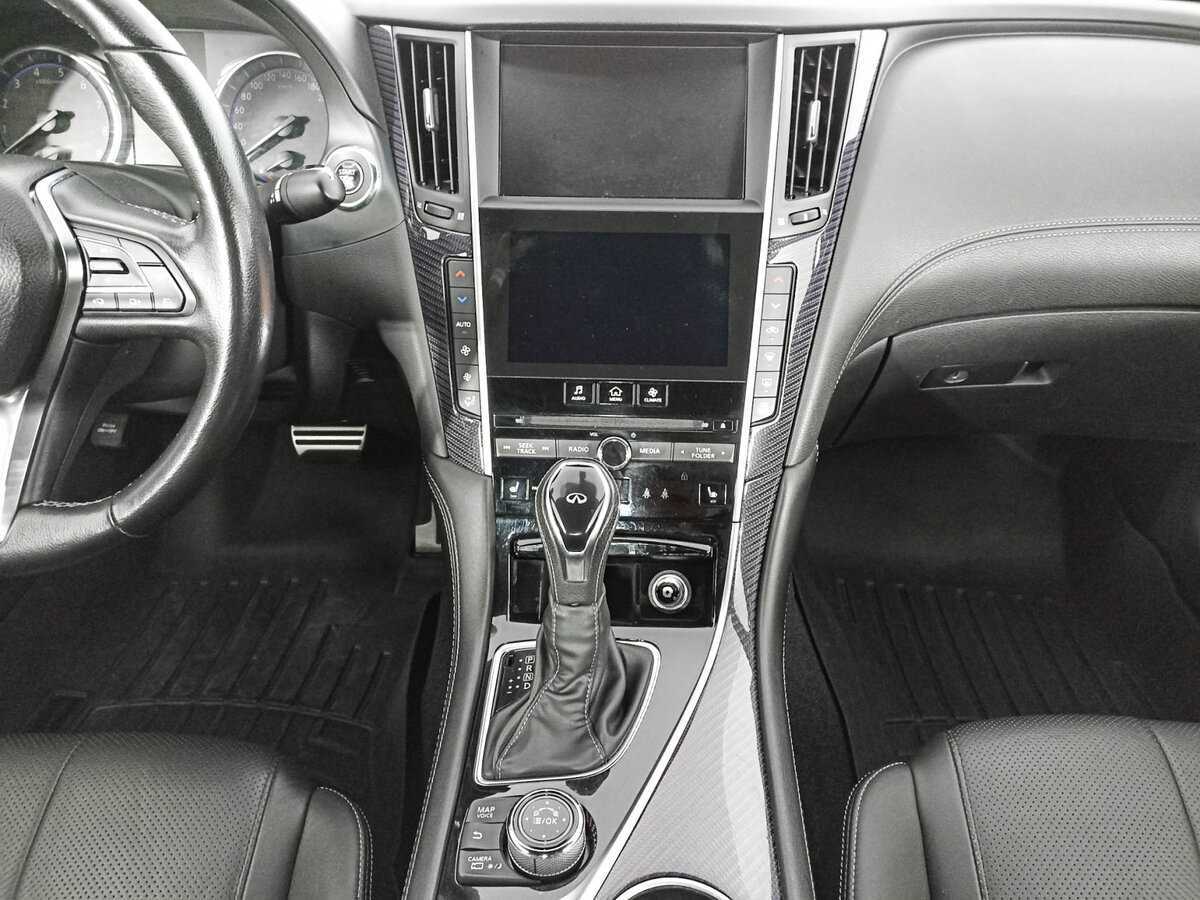 Infiniti Q60, 2017 Фото №15