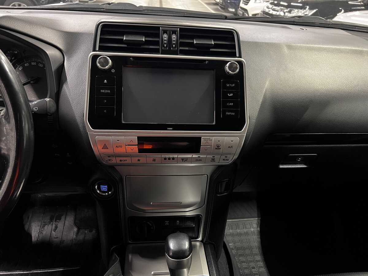 Toyota Land Cruiser Prado, 2019 Фото №15