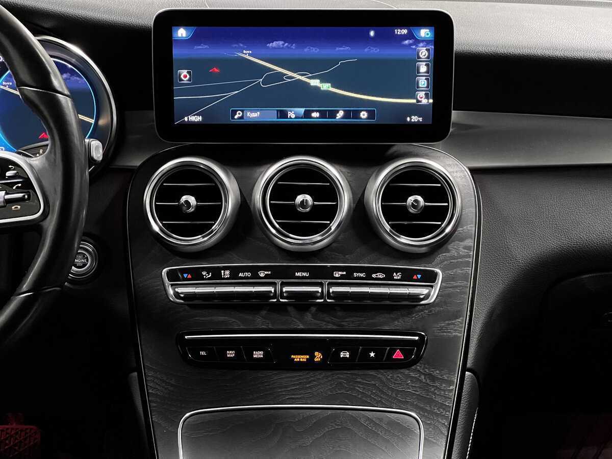 Mercedes-Benz GLC Coupe 300, 2019 Фото №15