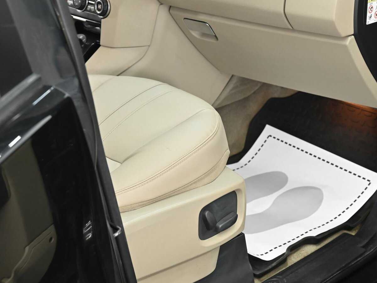 Land Rover Discovery, 2010 Фото №16