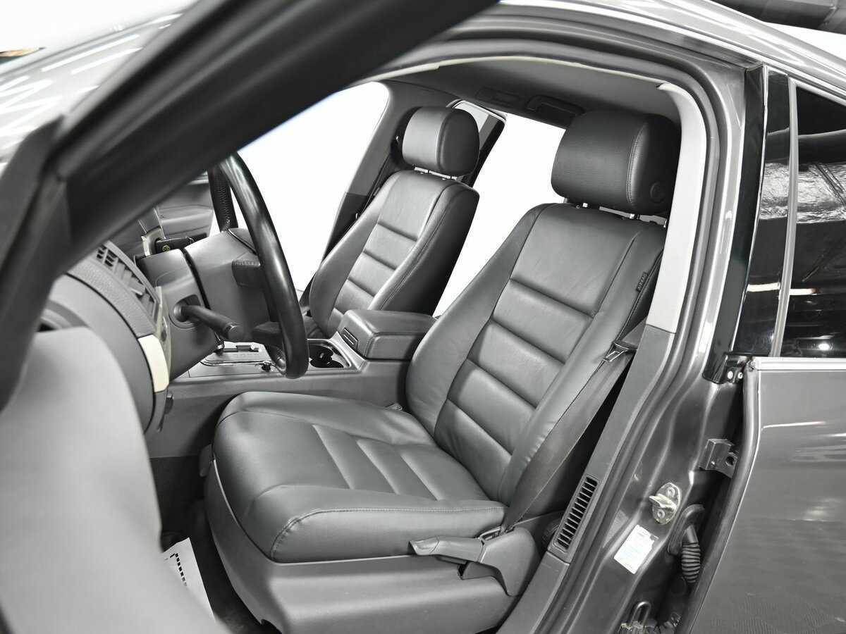 Volkswagen Touareg, 2010 - 199 000 км. | Фото №6