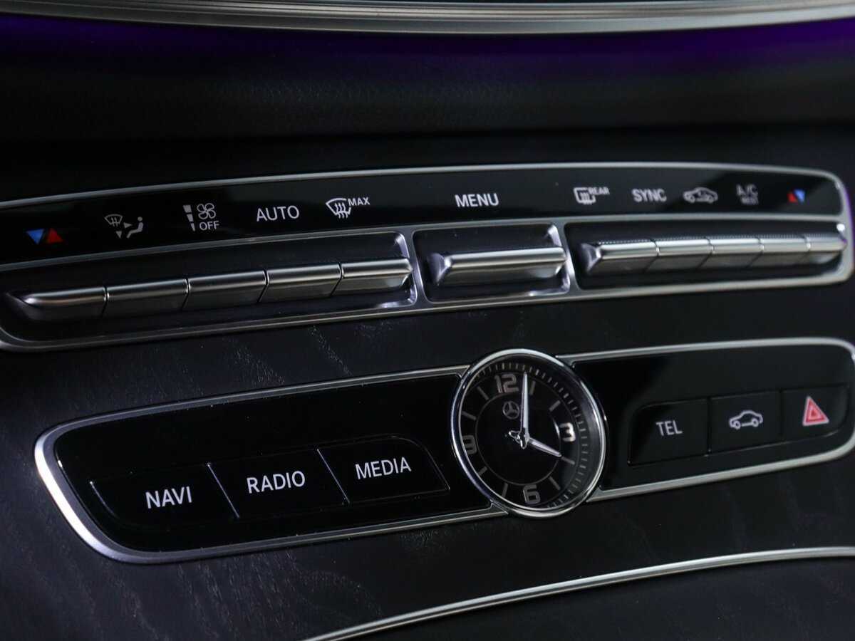 Mercedes-Benz E-Класс 220 d, 2020 Фото №15