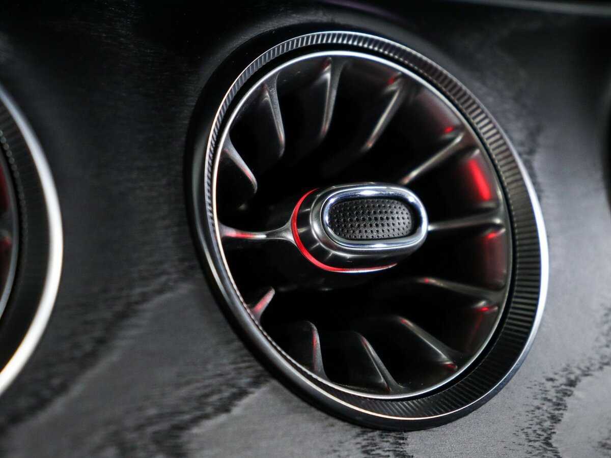 Mercedes-Benz E-Класс 200, 2020 Фото №28