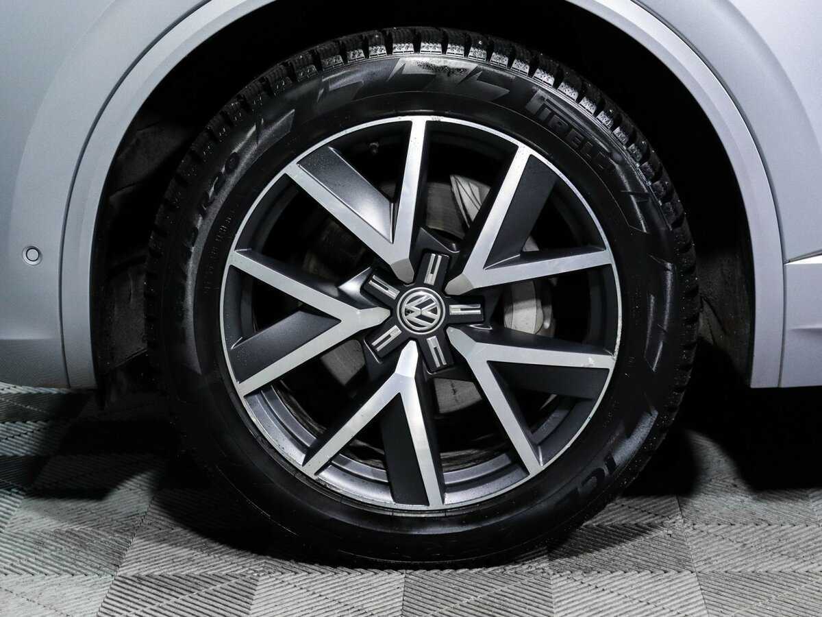 Volkswagen Touareg, 2018 Фото №15