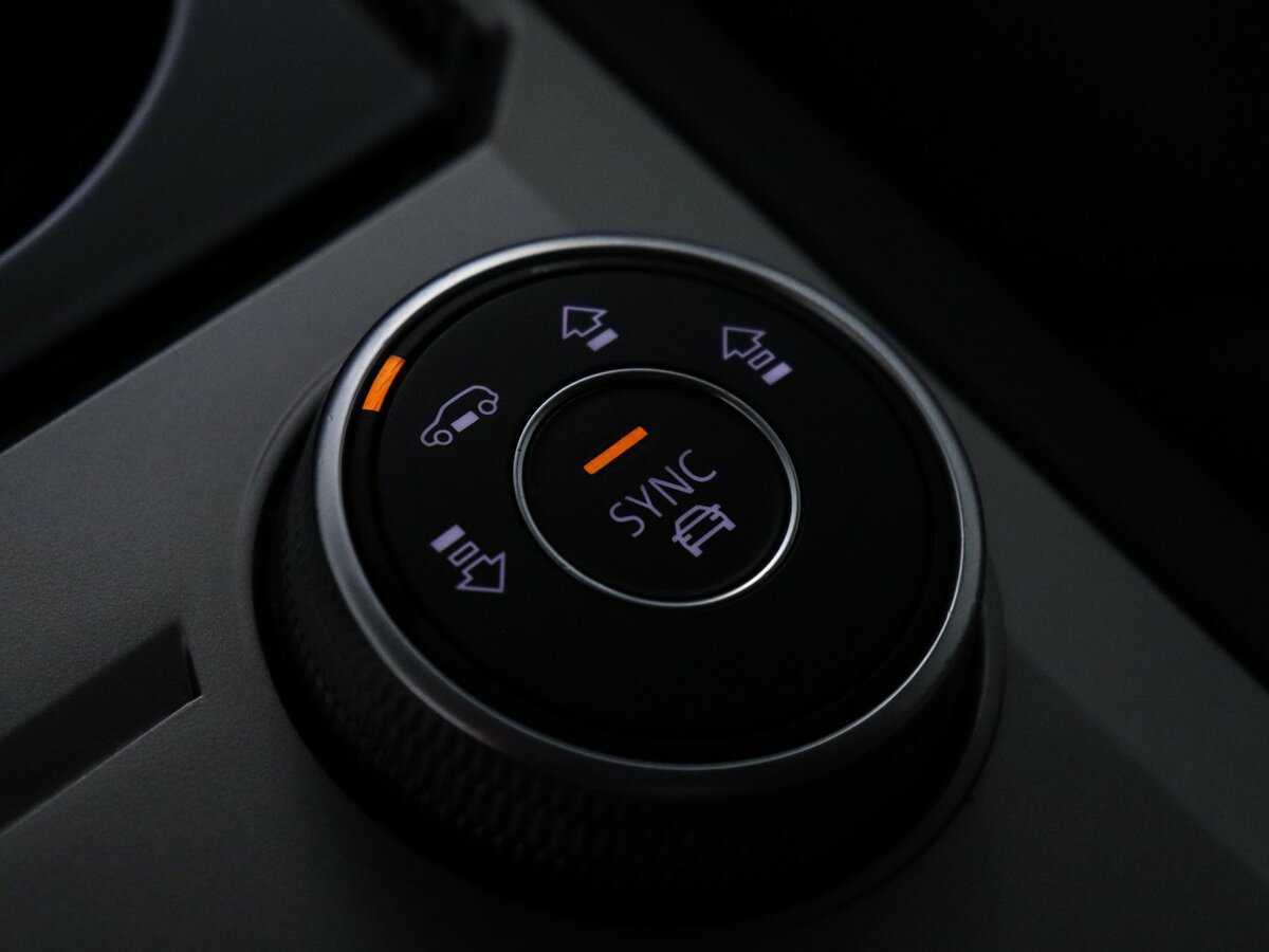 Volkswagen Touareg, 2018 Фото №26