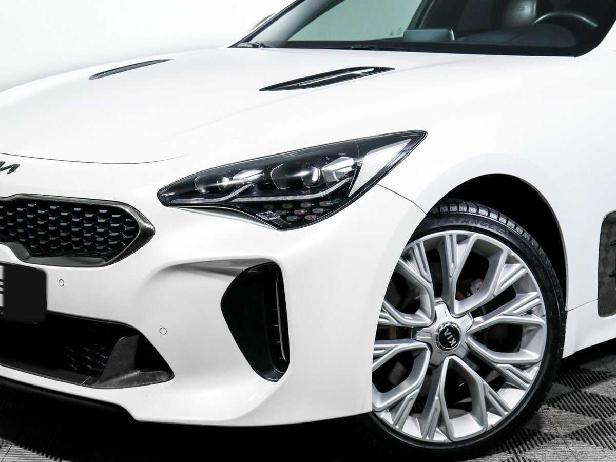 Kia Stinger, 2020 Фото №16