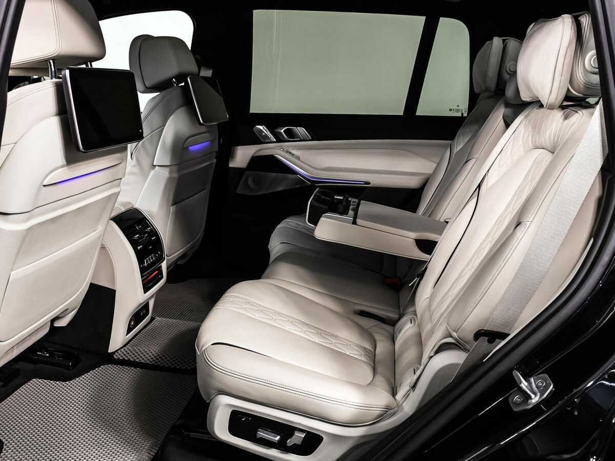 BMW X7 M50d, 2019 Фото №13