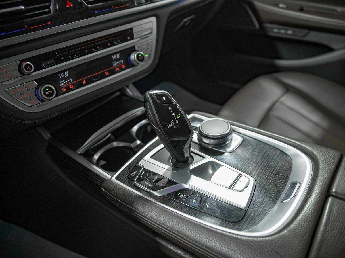 BMW 7 серии Long 730Ld xDrive, 2018 Фото №11