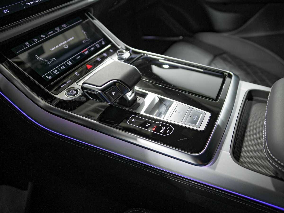 Audi Q8 50 TDI, 2023 Фото №15