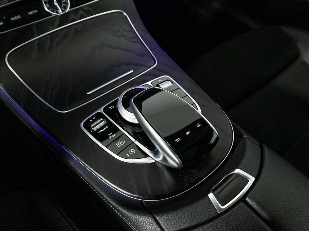 Mercedes-Benz E-Класс 200, 2019 Фото №18