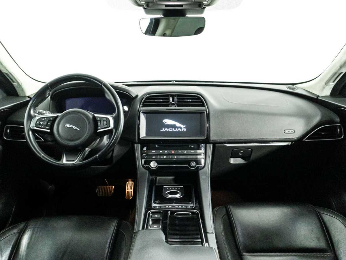 Jaguar F-Pace, 2019 Фото №13