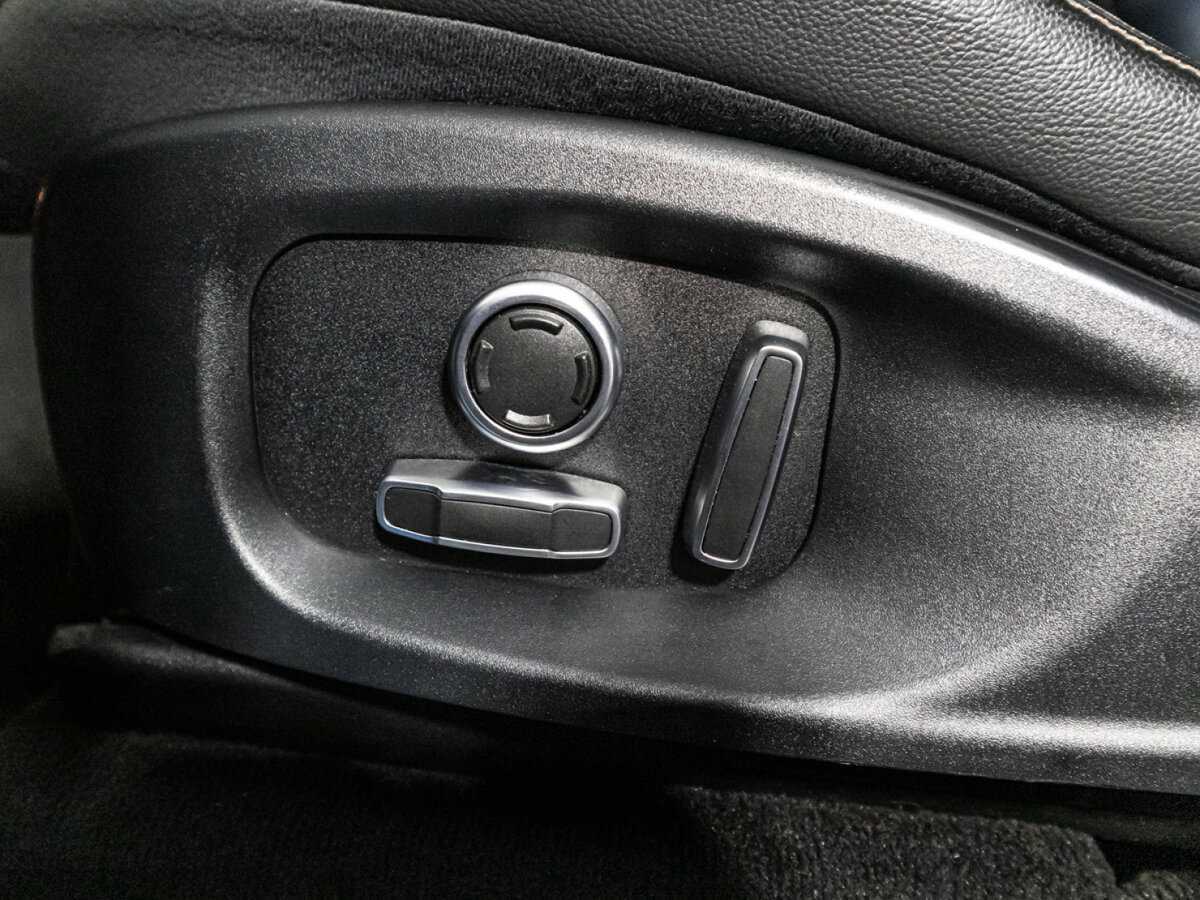 Jaguar F-Pace, 2019 Фото №17