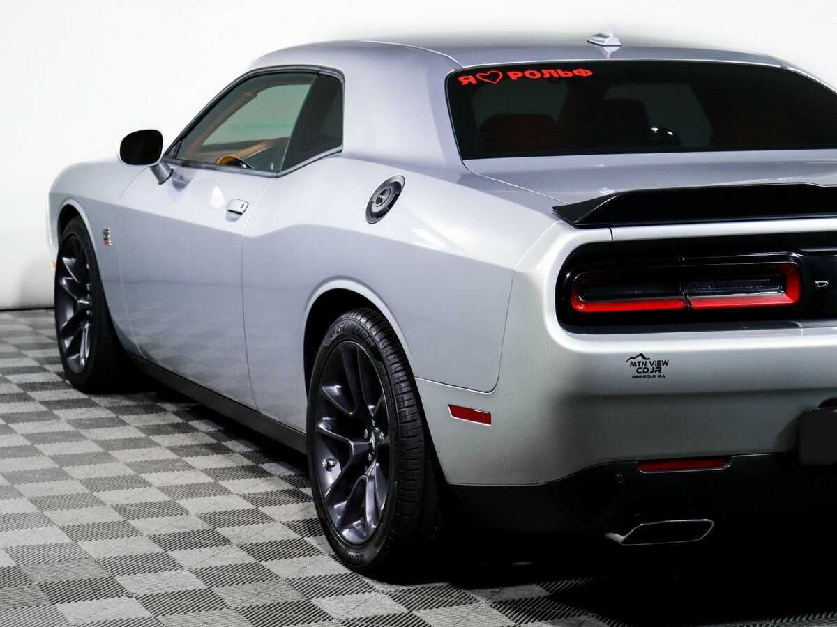 Dodge Challenger SRT, 2022 Фото №18