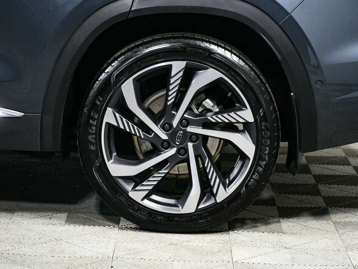 Geely Monjaro, 2023 Фото №14