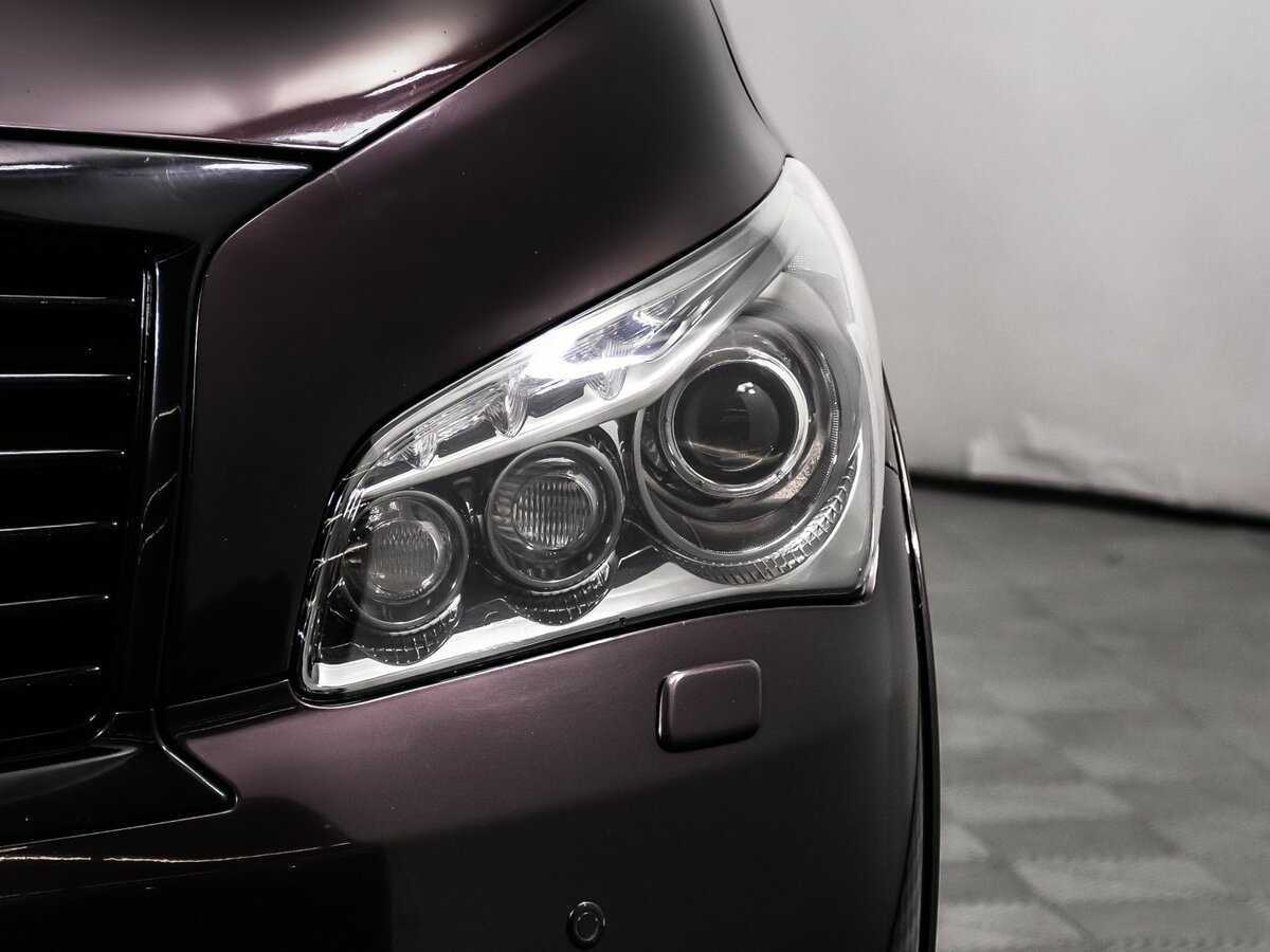 Infiniti QX56, 2011 Фото №16