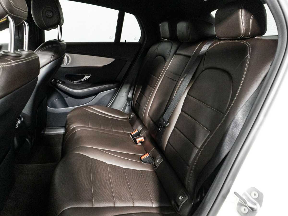 Mercedes-Benz GLC Coupe 300, 2018 Фото №10