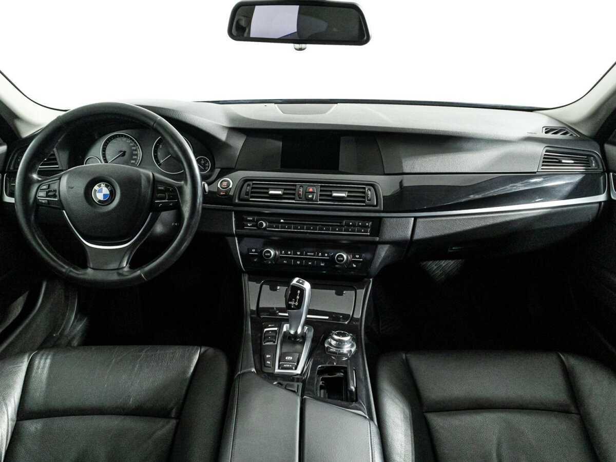 BMW 5 серии 528i xDrive, 2012 Фото №13