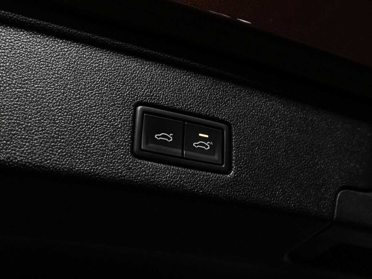 Volkswagen Touareg, 2019 Фото №17