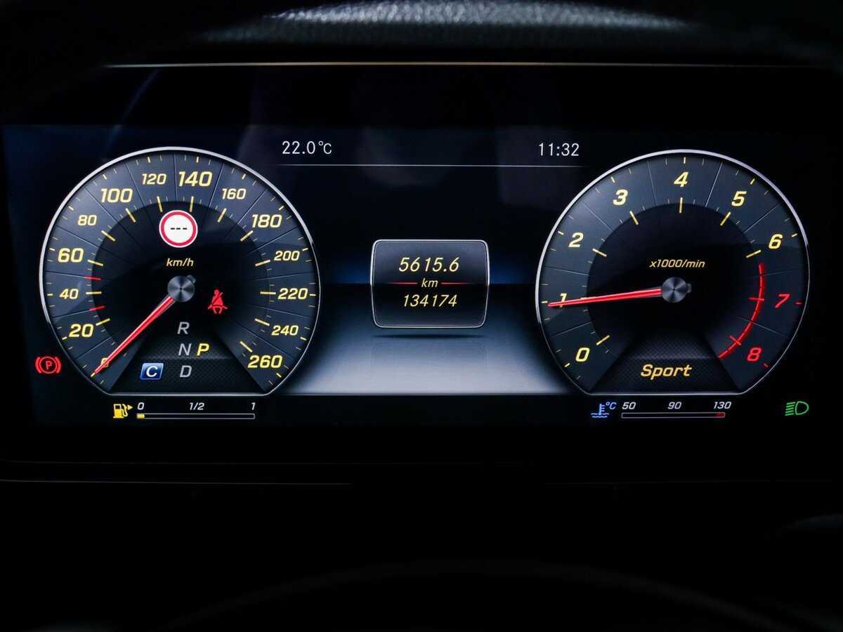 Mercedes-Benz E-Класс 300, 2017 Фото №11