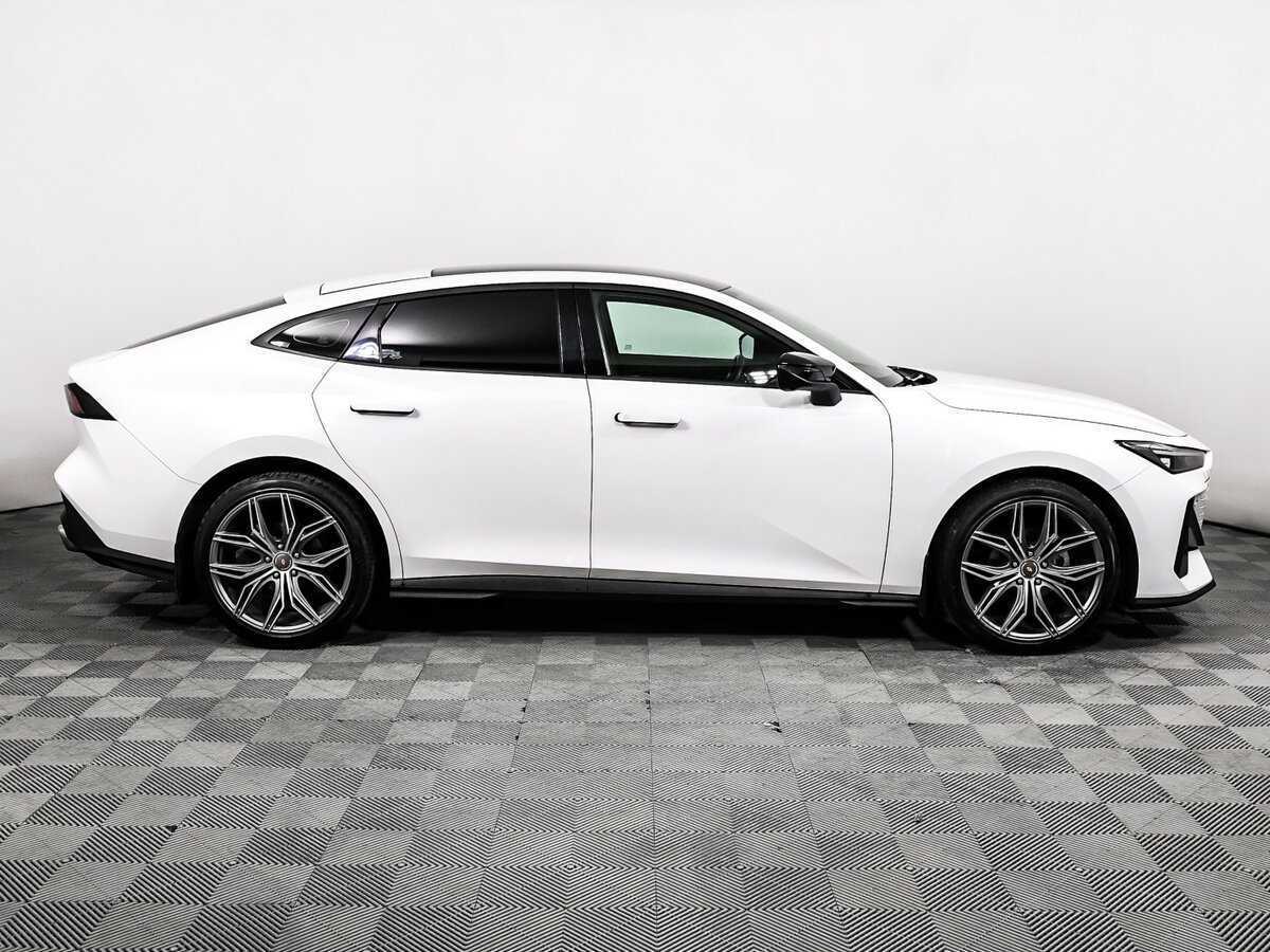 Changan UNI-V, 2023 - 52 964 км. | Фото №4