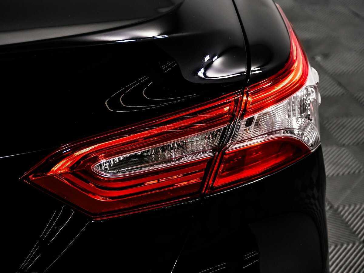 Toyota Camry, 2018 Фото №17