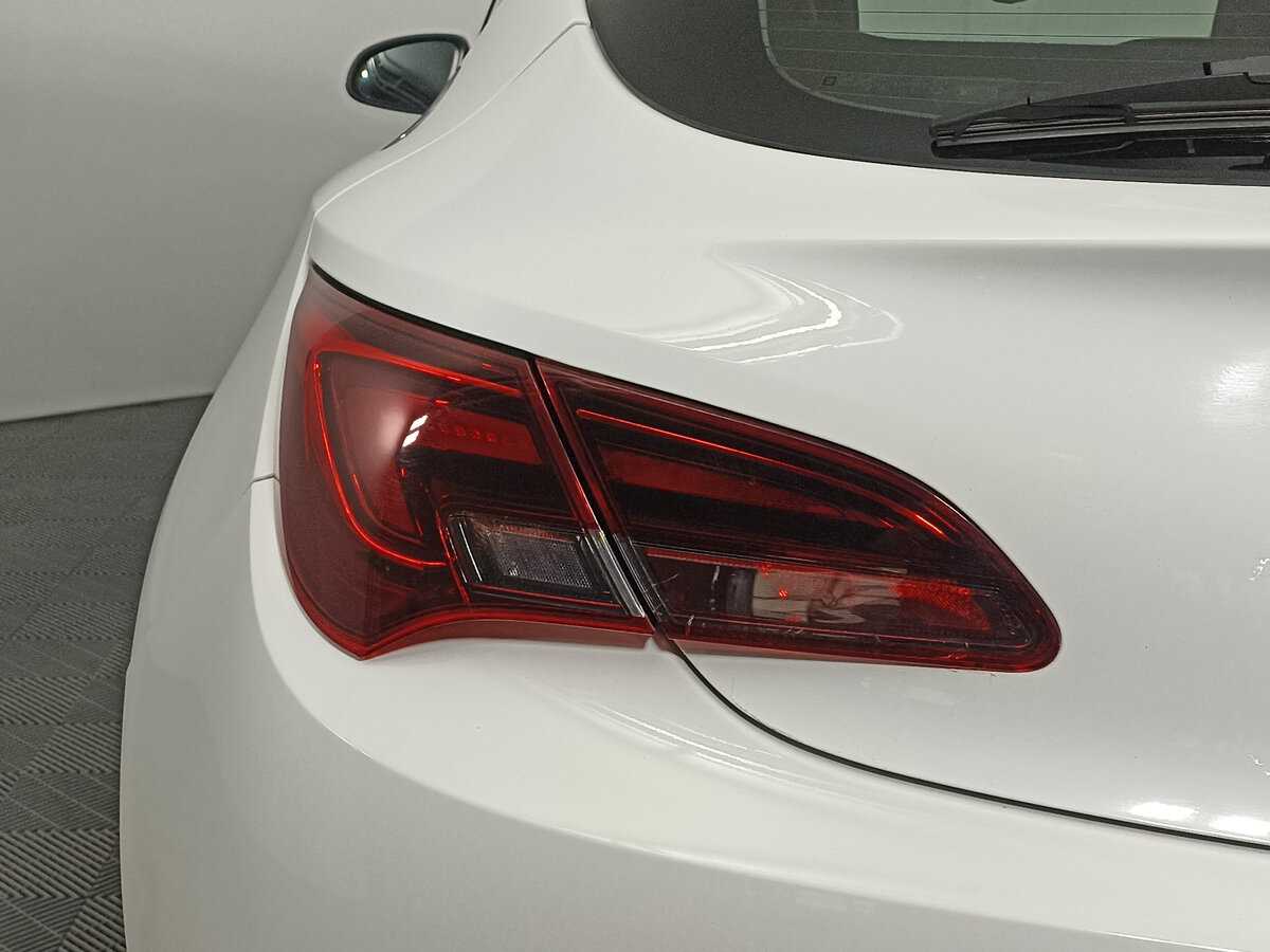 Opel Astra GTC, 2013 - 116 229 км. | Фото №8