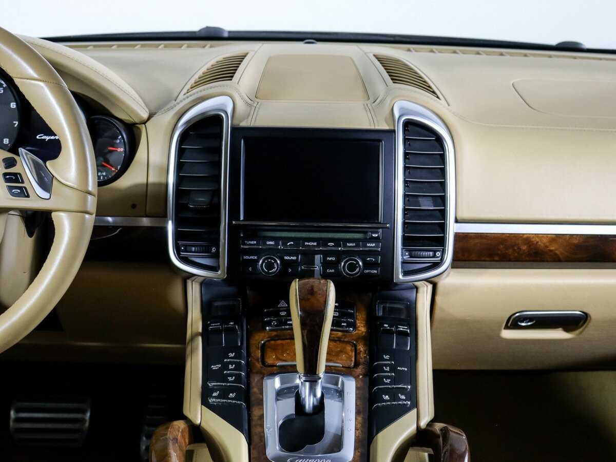 Porsche Cayenne Turbo, 2010 Фото №10